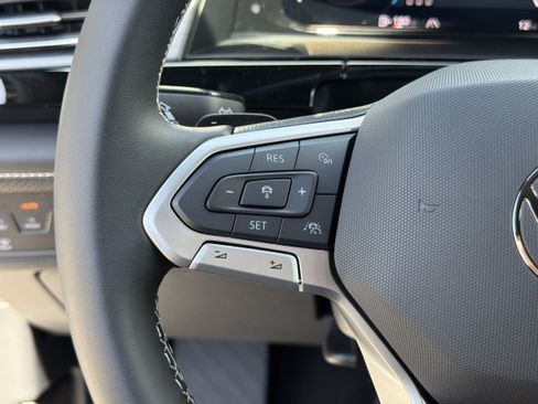New 2026 Volkswagen Atlas Cross Sport SE FWD image 27