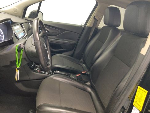Used 2020 Buick Encore Preferred w/ Safety Package FWD image 17