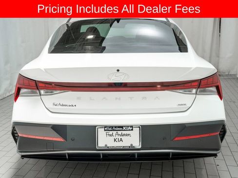 Used 2024 Hyundai Elantra Limited FWD image 4
