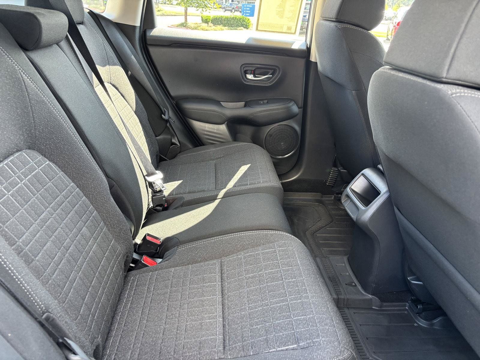 Used 2025 Honda HR-V LX image 19