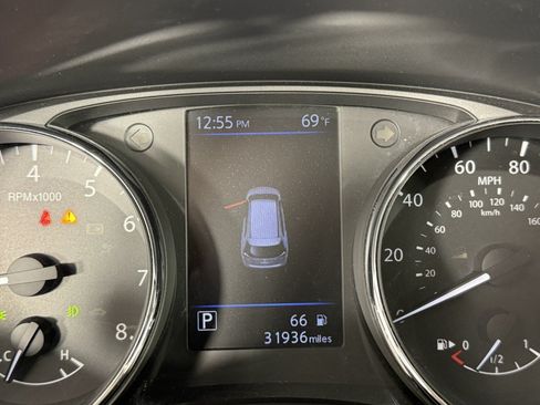 Used 2020 Nissan Rogue SV AWD/4WD image 18