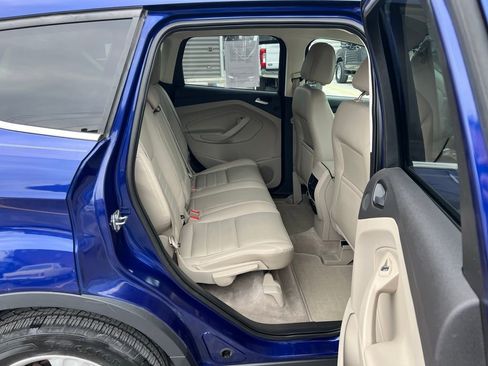 Used 2015 Ford Escape SE w/ Equipment Group 201A image 19