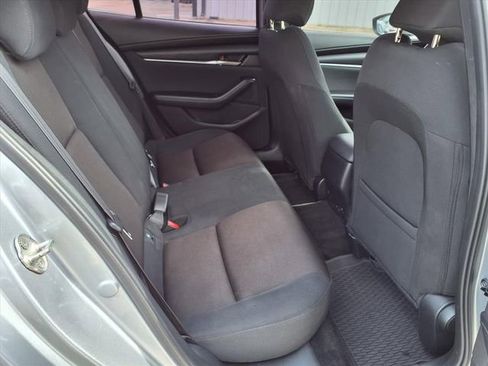 Used 2021 MAZDA MAZDA3 Sedan image 19