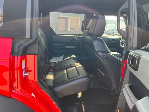 Used 2021 Ford Bronco Badlands image 20