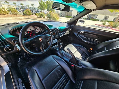 Used 2004 Porsche 911 Cabriolet image 18