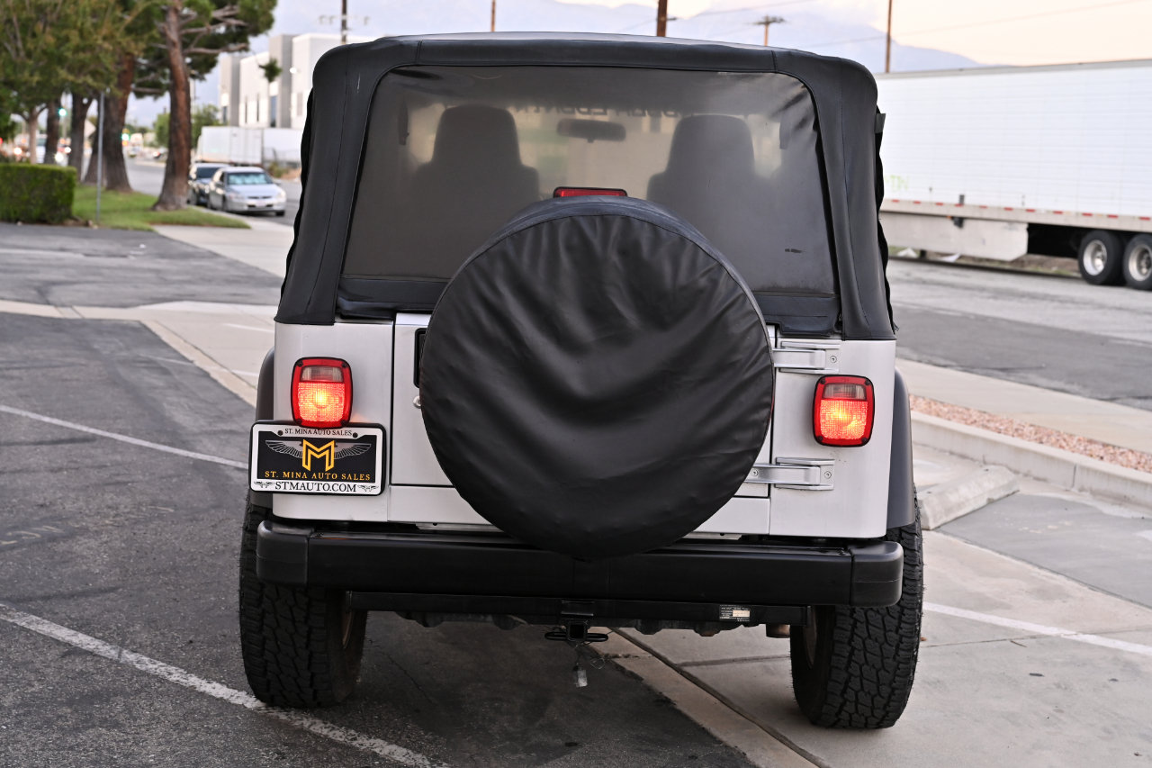 Used 2004 Jeep Wrangler X w/ Full Face Tire & Wheel Group AWD/4WD image 5