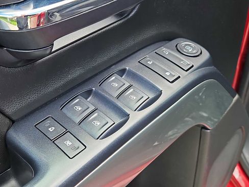 Used 2018 Chevrolet Silverado 1500 LT w/ All Star Edition AWD/4WD image 17