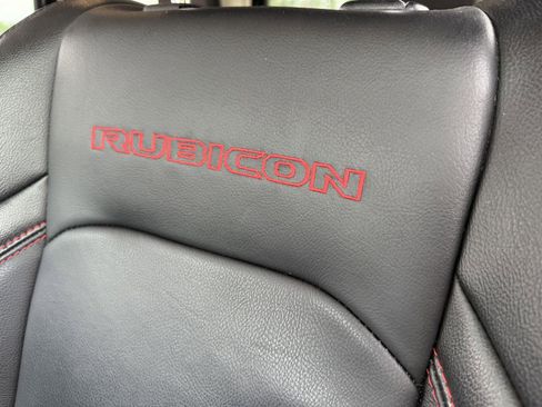 Used 2022 Jeep Wrangler Unlimited Rubicon AWD/4WD image 26