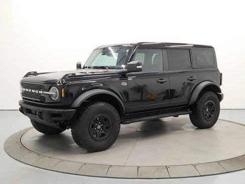 Used 2024 Ford Bronco Wildtrak image 3