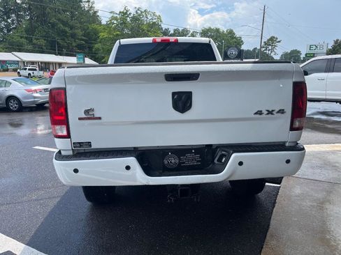 Used 2018 RAM 3500 Tradesman w/ Chrome Appearance Group image 7