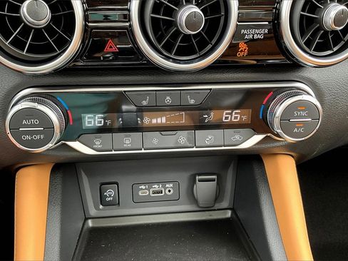 New 2025 Nissan Sentra SV w/ SV Premium Package image 20