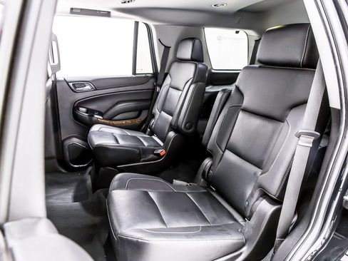 Used 2019 Chevrolet Tahoe Premier AWD/4WD image 30