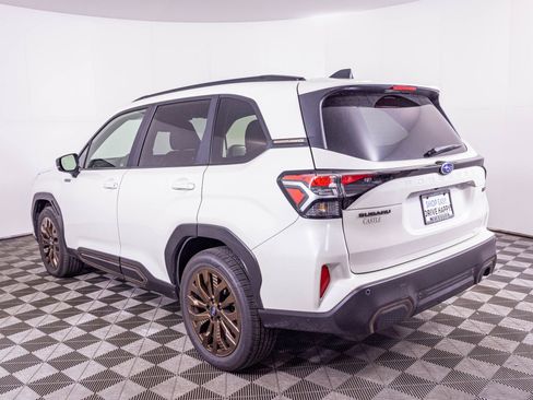 Used 2025 Subaru Forester Sport image 12