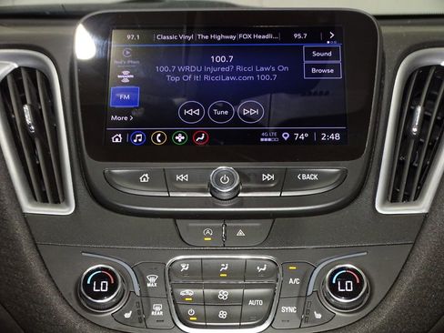 Used 2023 Chevrolet Malibu LT image 30