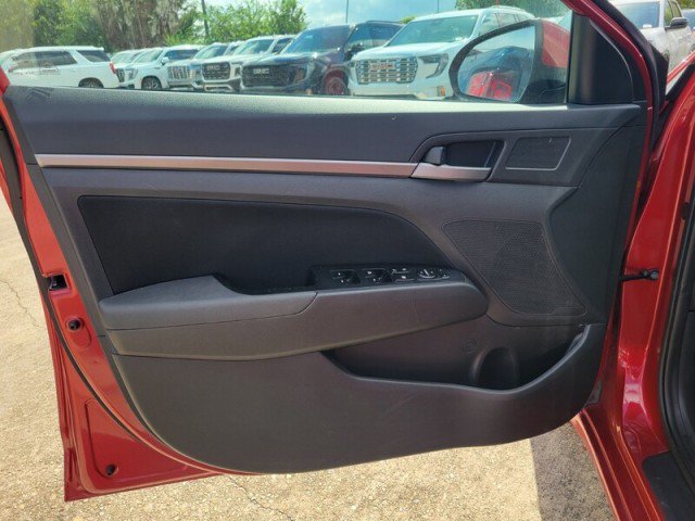 Used 2017 Hyundai Elantra Value Edition FWD image 14