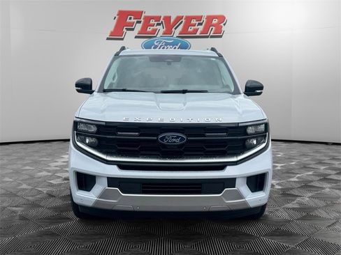 New 2026 Ford Expedition Platinum w/ Driver's Package image 8