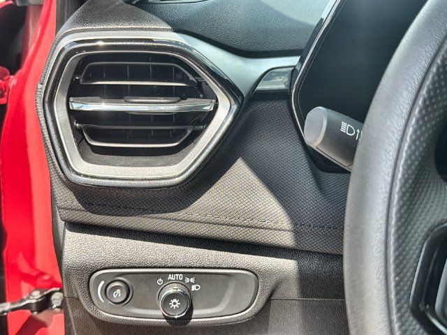 Certified 2026 Chevrolet TrailBlazer LT FWD image 17