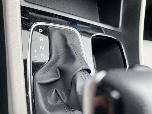 Used 2025 Hyundai Tucson SE image 25