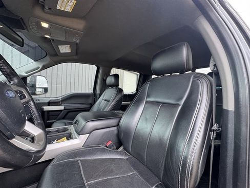 Used 2020 Ford F350 Lariat image 11