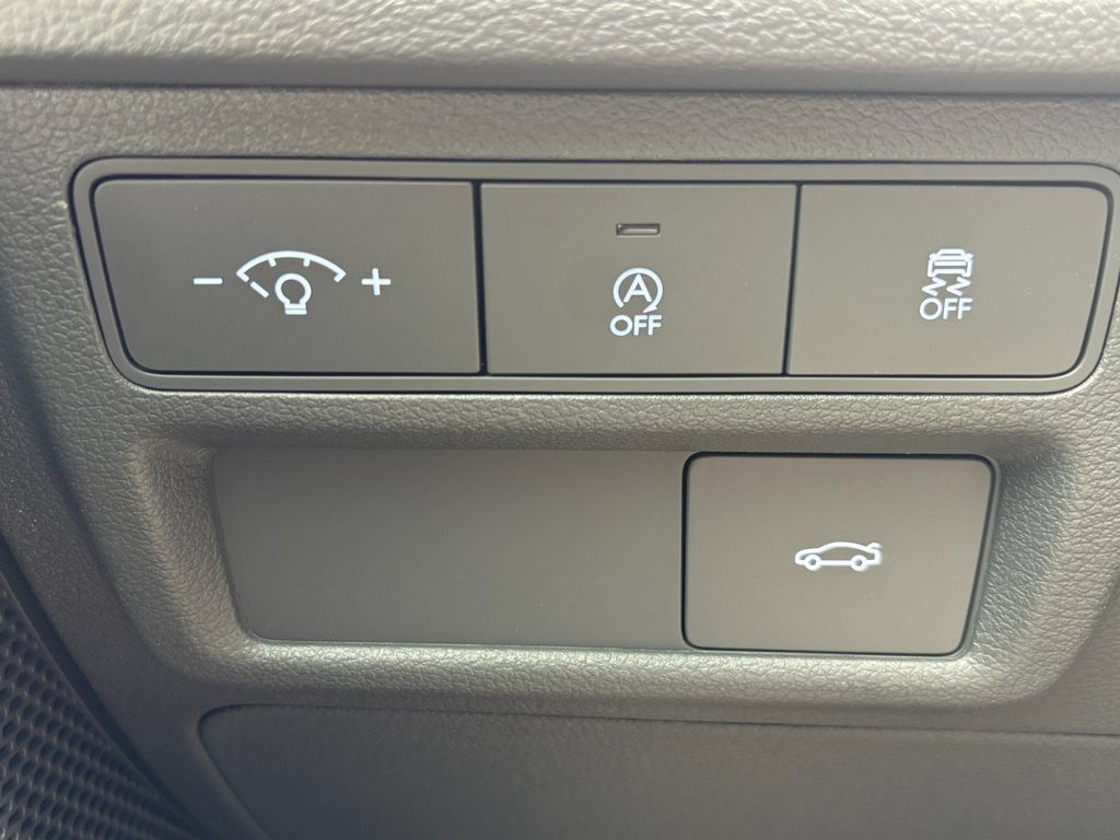 New 2025 Hyundai Sonata SE FWD image 3