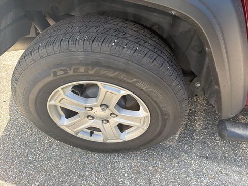 Used 2021 Jeep Wrangler Sport S image 6