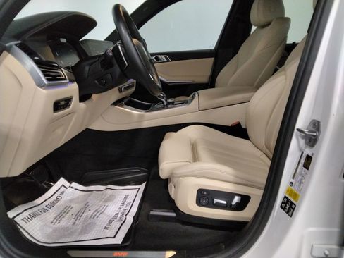 Used 2022 BMW X5 xDrive40i w/ Executive Package image 25