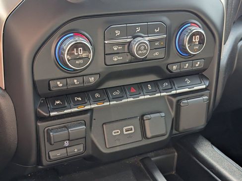Used 2020 Chevrolet Silverado 1500 LTZ w/ LTZ Plus Package AWD/4WD image 20