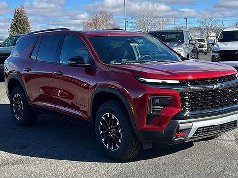 New 2026 Chevrolet Traverse Z71 w/ Enhanced Driving Package image 3