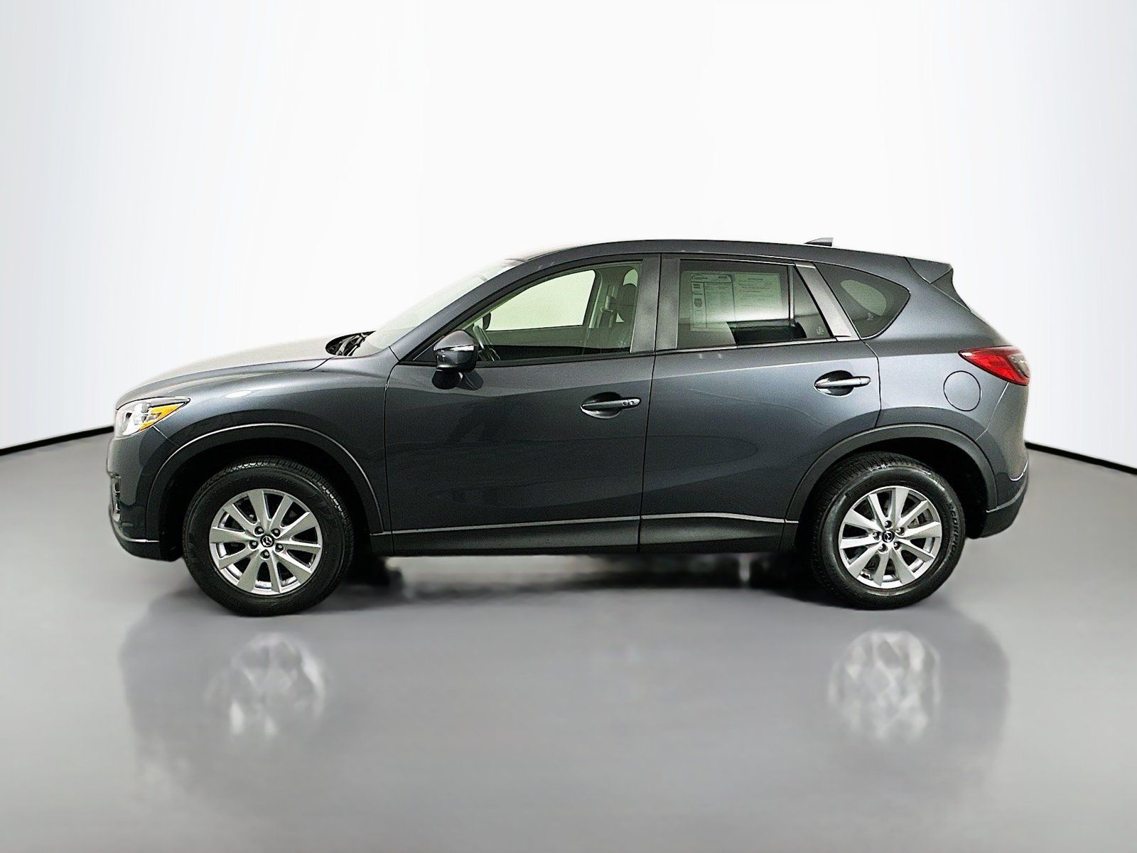 Used 2016 MAZDA CX-5 Touring w/ Bose/Moonroof Package FWD image 4