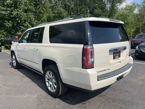 Used 2015 GMC Yukon XL Denali w/ Premium Package image 7