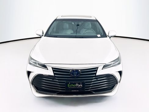 Used 2020 Toyota Avalon Limited w/ Advanced Safety Package FWD image 2