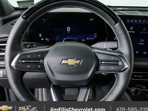 Certified 2025 Chevrolet Traverse LT w/ Enhanced Driving Package FWD image 9