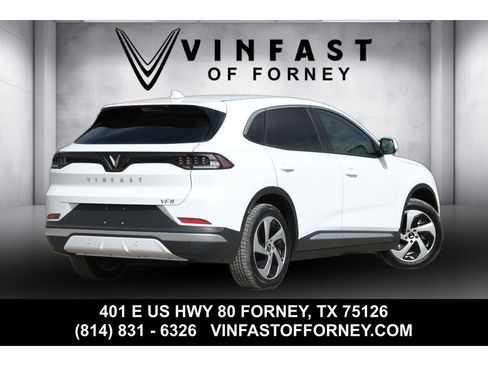 Used 2023 VinFast VF 8 Plus AWD/4WD image 3