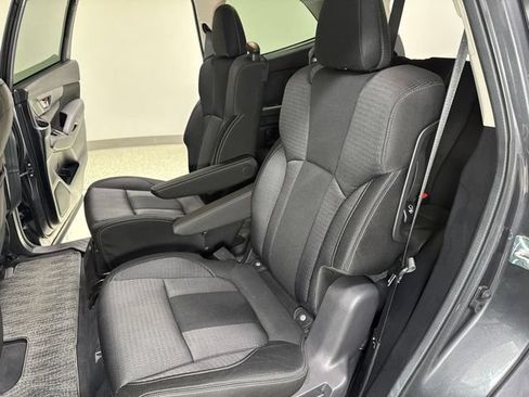 Used 2025 Subaru Ascent Premium AWD/4WD image 27