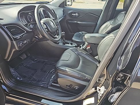 Certified 2023 Jeep Cherokee Altitude Lux image 12