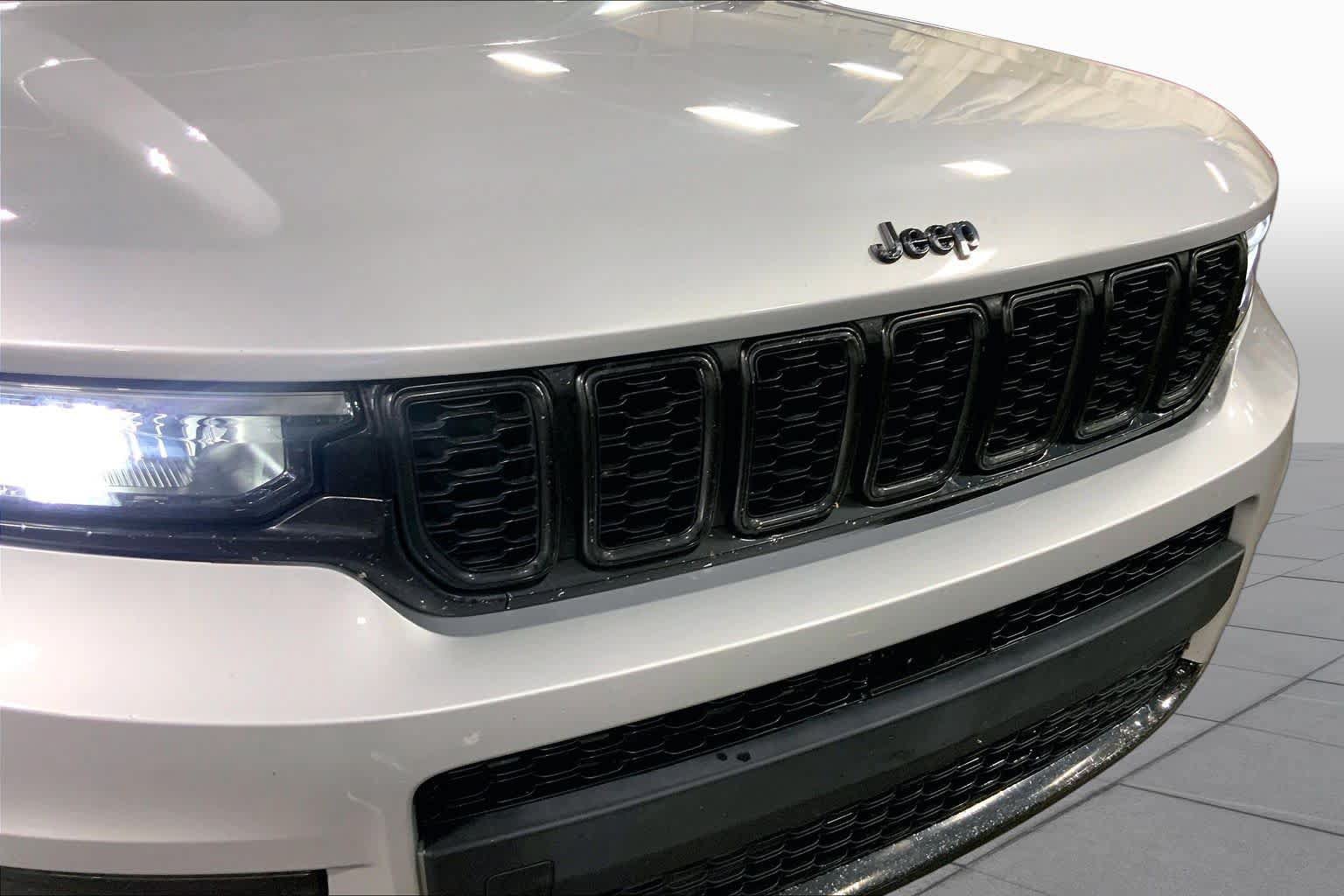 Used 2021 Jeep Grand Cherokee L Limited w/ Trailer Tow Group (B) AWD/4WD image 30