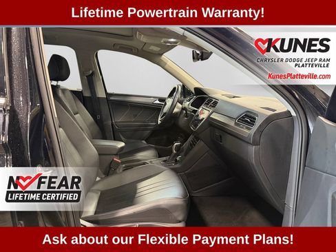 Used 2024 Volkswagen Tiguan SE FWD image 12