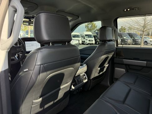 Used 2023 Ford F150 Lariat w/ Trailer Tow Package image 25