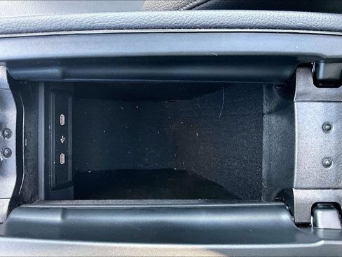 Used 2026 Mercedes-Benz GLB 250 4MATIC image 26