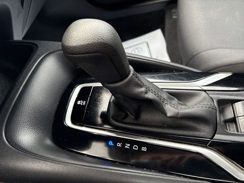 Used 2022 Toyota Corolla LE image 29