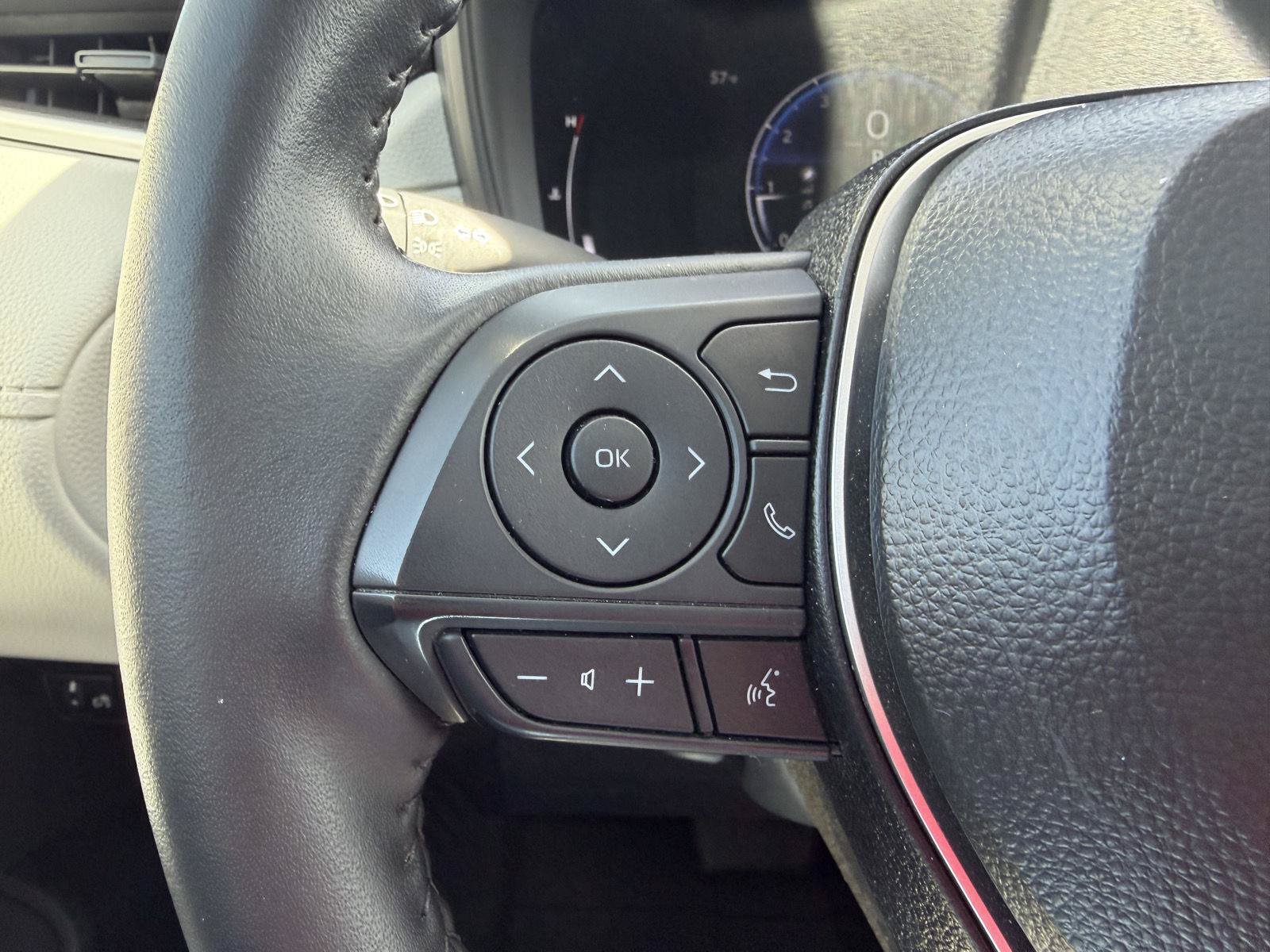 Used 2026 Toyota Corolla Cross LE w/ Moonroof Package FWD image 36