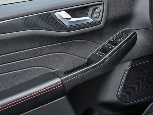 Used 2023 Ford Escape ST-Line w/ Tech Pack #1 image 12