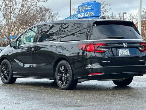 Certified 2023 Honda Odyssey Sport image 6