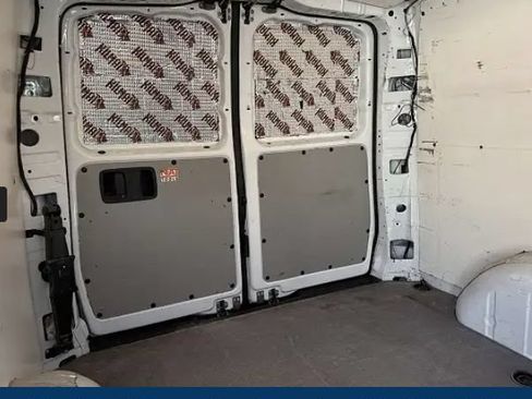 Used 2023 Mercedes-Benz Metris image 10