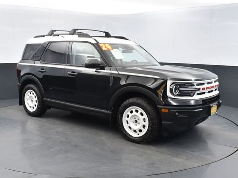 Certified 2024 Ford Bronco Sport Heritage w/ Heritage Convenience Package image 3