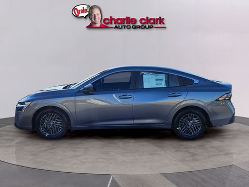 Used 2026 Nissan Sentra SV w/ Floor Mat Package FWD image 3