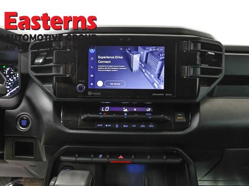 Used 2022 Toyota Tundra SR AWD/4WD image 11