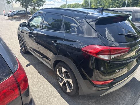 Used 2018 Hyundai Tucson Value FWD image 10