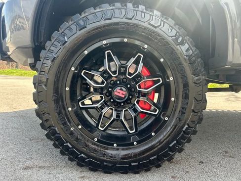 Used 2018 Ford F150 XLT w/ Equipment Group 302A Luxury image 27