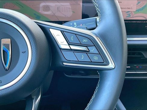 Used 2025 Buick Envision Preferred image 19